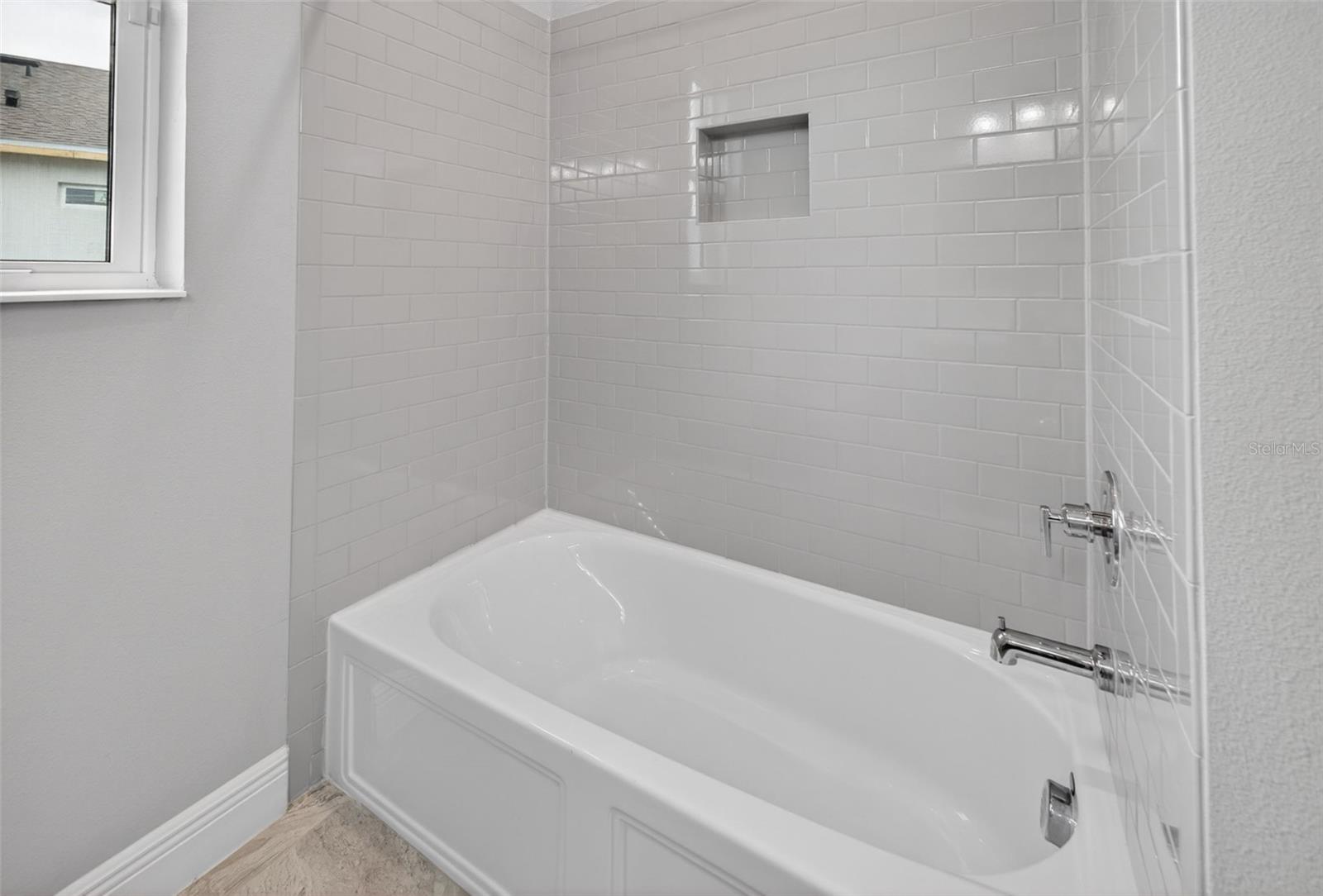 3954 KENNEBUNK LOOP, MOUNT DORA, FL, 32757