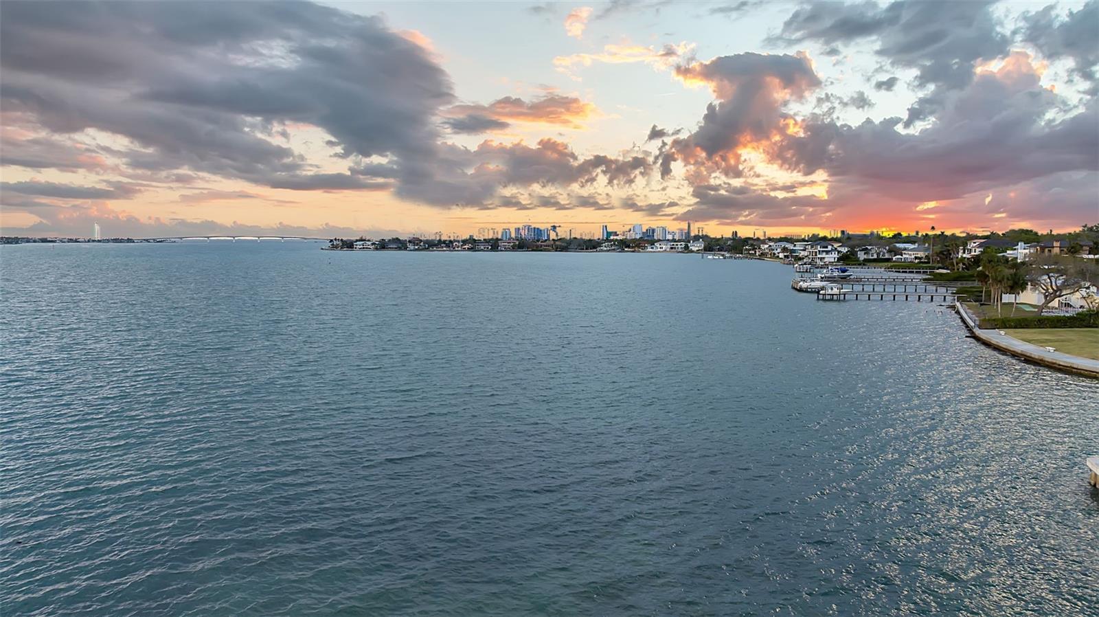 1504 S LODGE DR, SARASOTA, FL, 34239