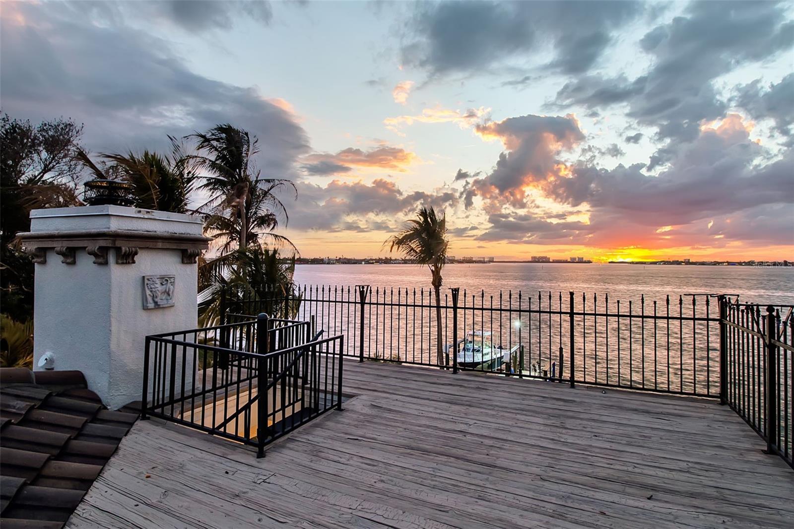 1504 S LODGE DR, SARASOTA, FL, 34239