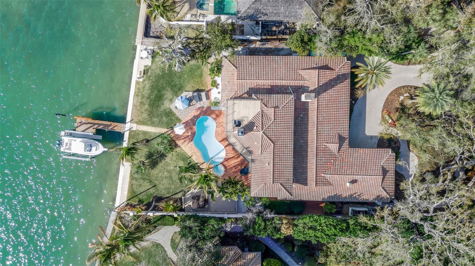 1504 S LODGE DR, SARASOTA, FL, 34239