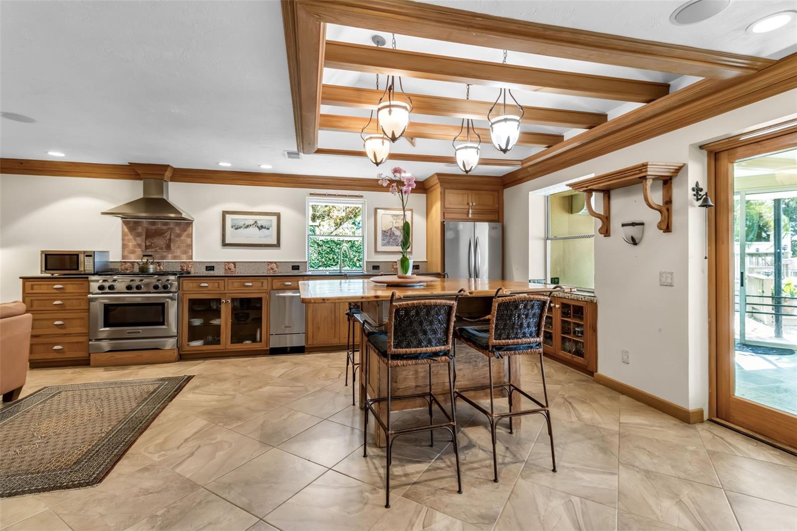 1504 S LODGE DR, SARASOTA, FL, 34239