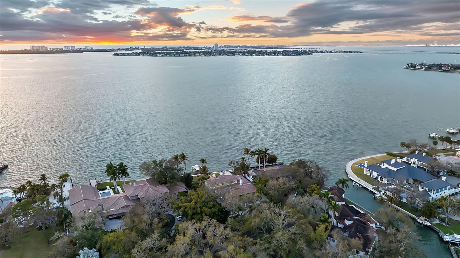 1504 S LODGE DR, SARASOTA, FL, 34239