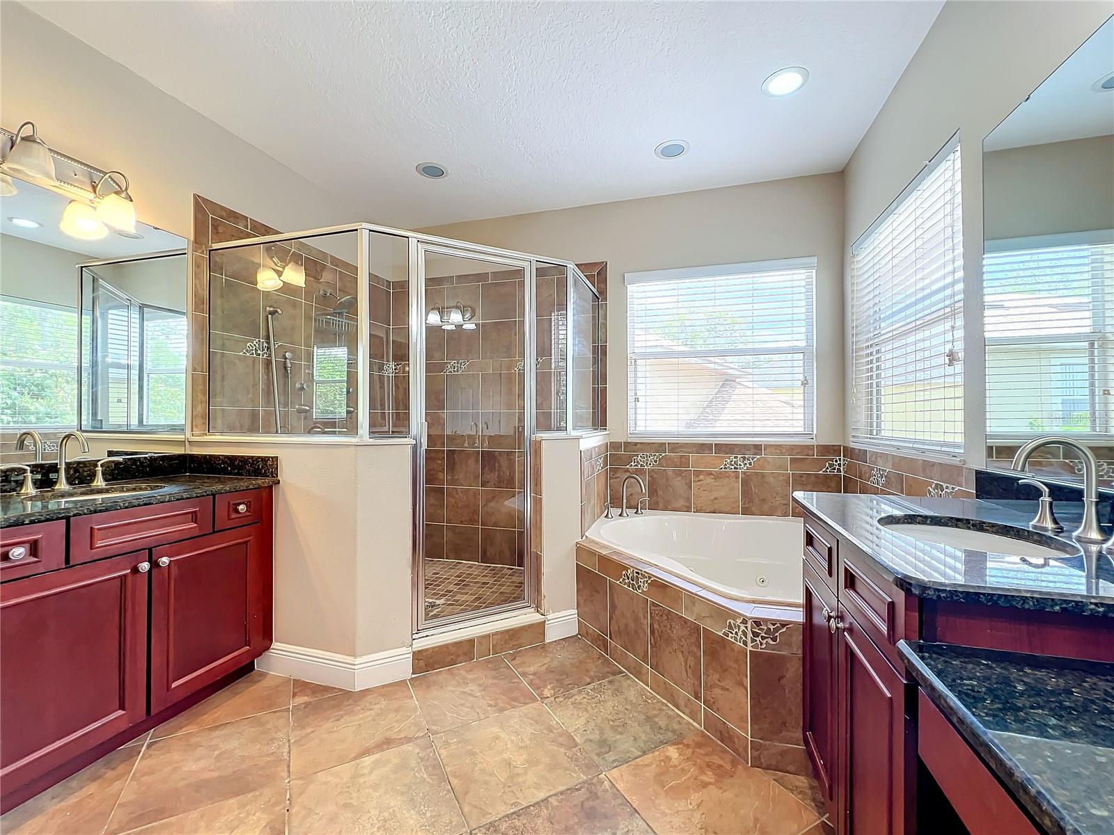 3329 LAKE JEAN DR, ORLANDO, FL, 32817