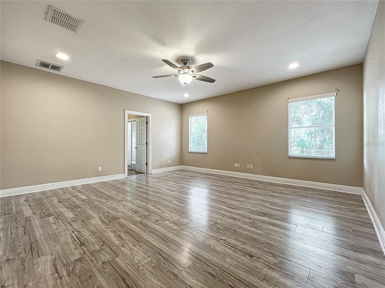 3329 LAKE JEAN DR, ORLANDO, FL, 32817