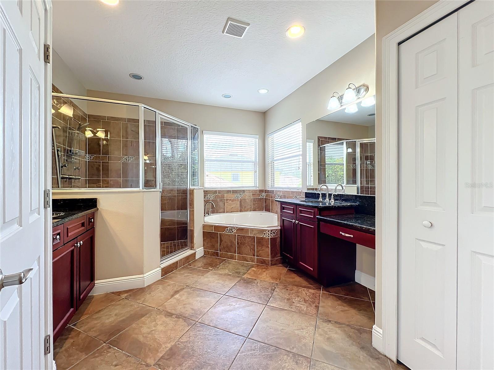 3329 LAKE JEAN DR, ORLANDO, FL, 32817