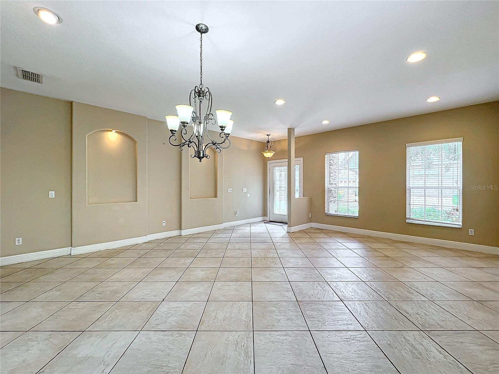 3329 LAKE JEAN DR, ORLANDO, FL, 32817