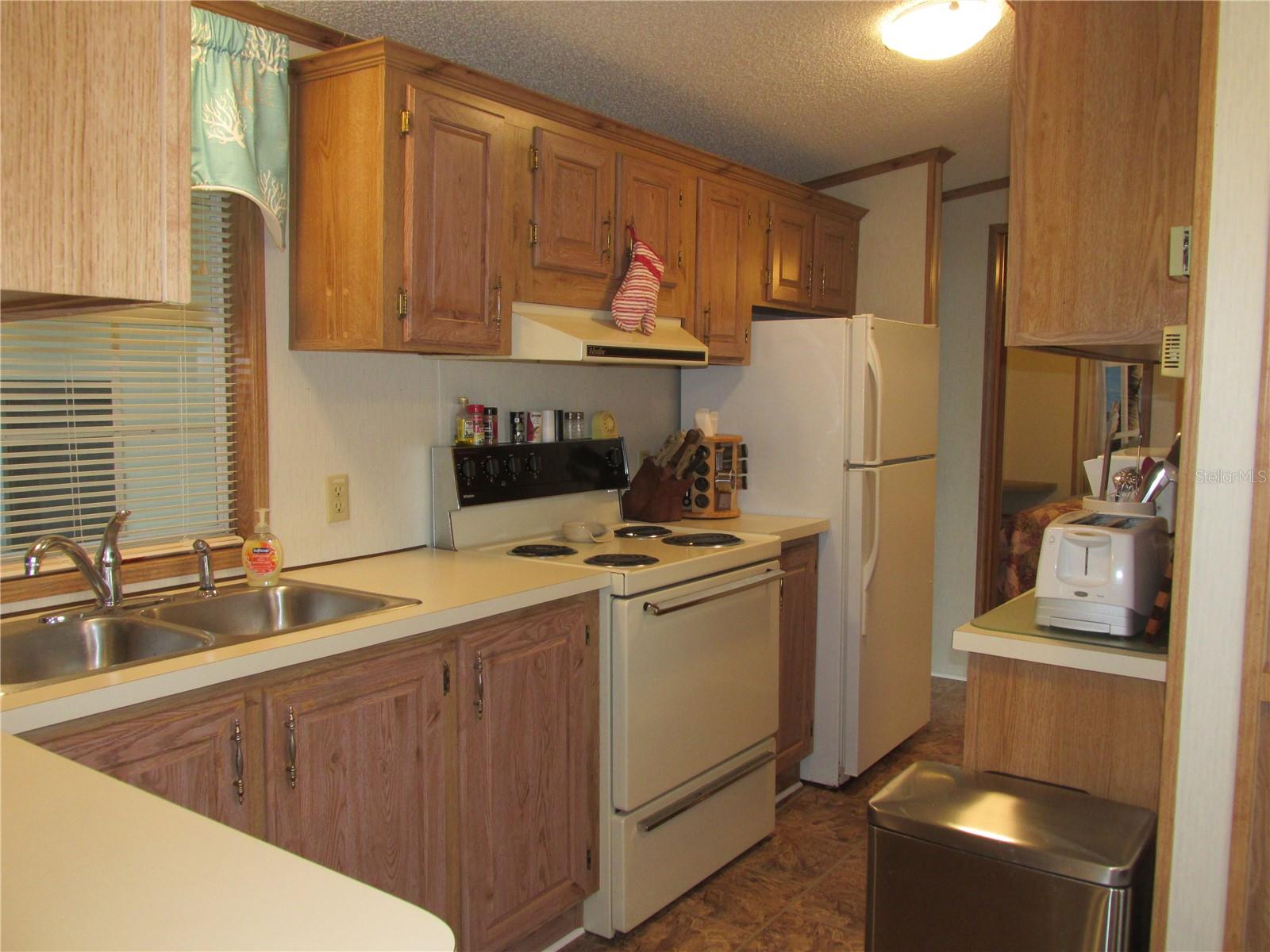 K4903306 Property Photo