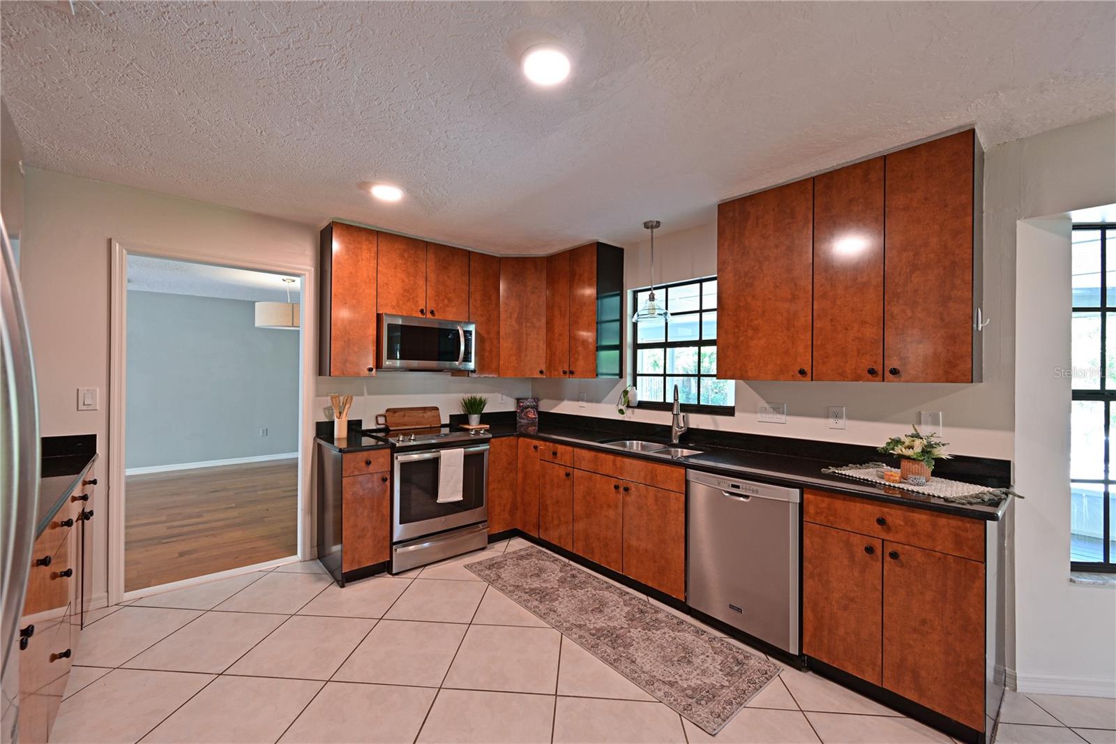 1106 87TH ST NW, BRADENTON, FL, 34209