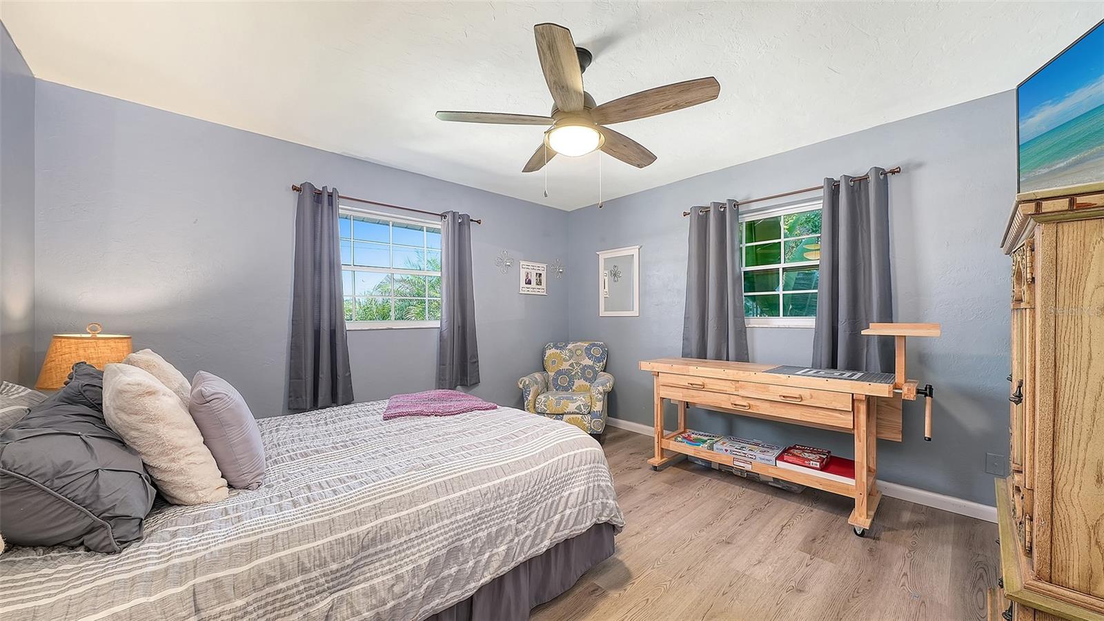 836 MAGELLAN DR, SARASOTA, FL, 34243