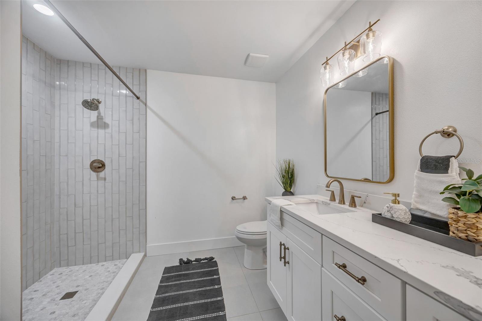 Primary Bedroom Bathroom