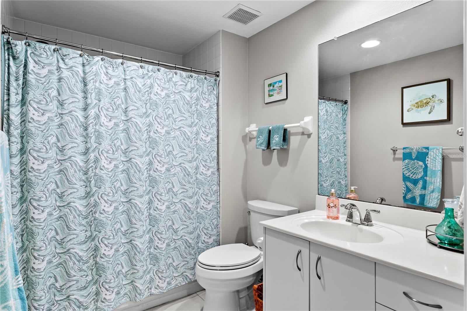 TB8480287 Property Photo