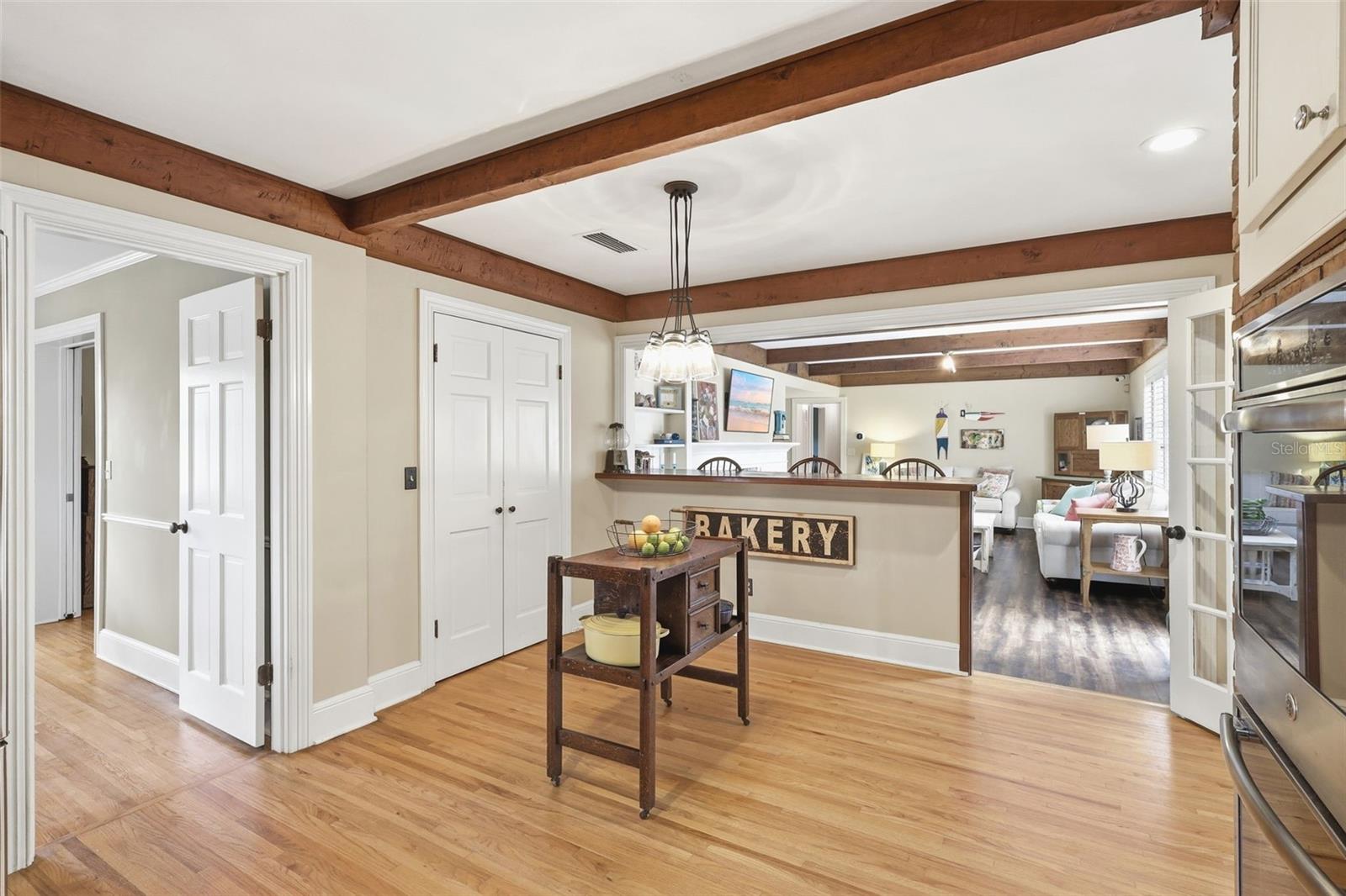 911 PINE TREE TER, DELAND, FL, 32724