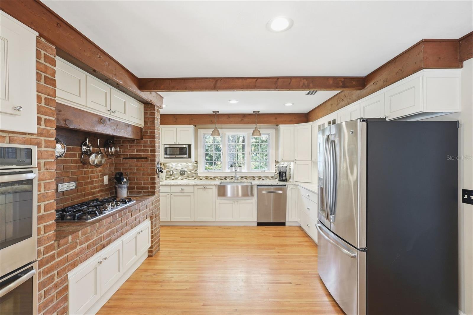 911 PINE TREE TER, DELAND, FL, 32724