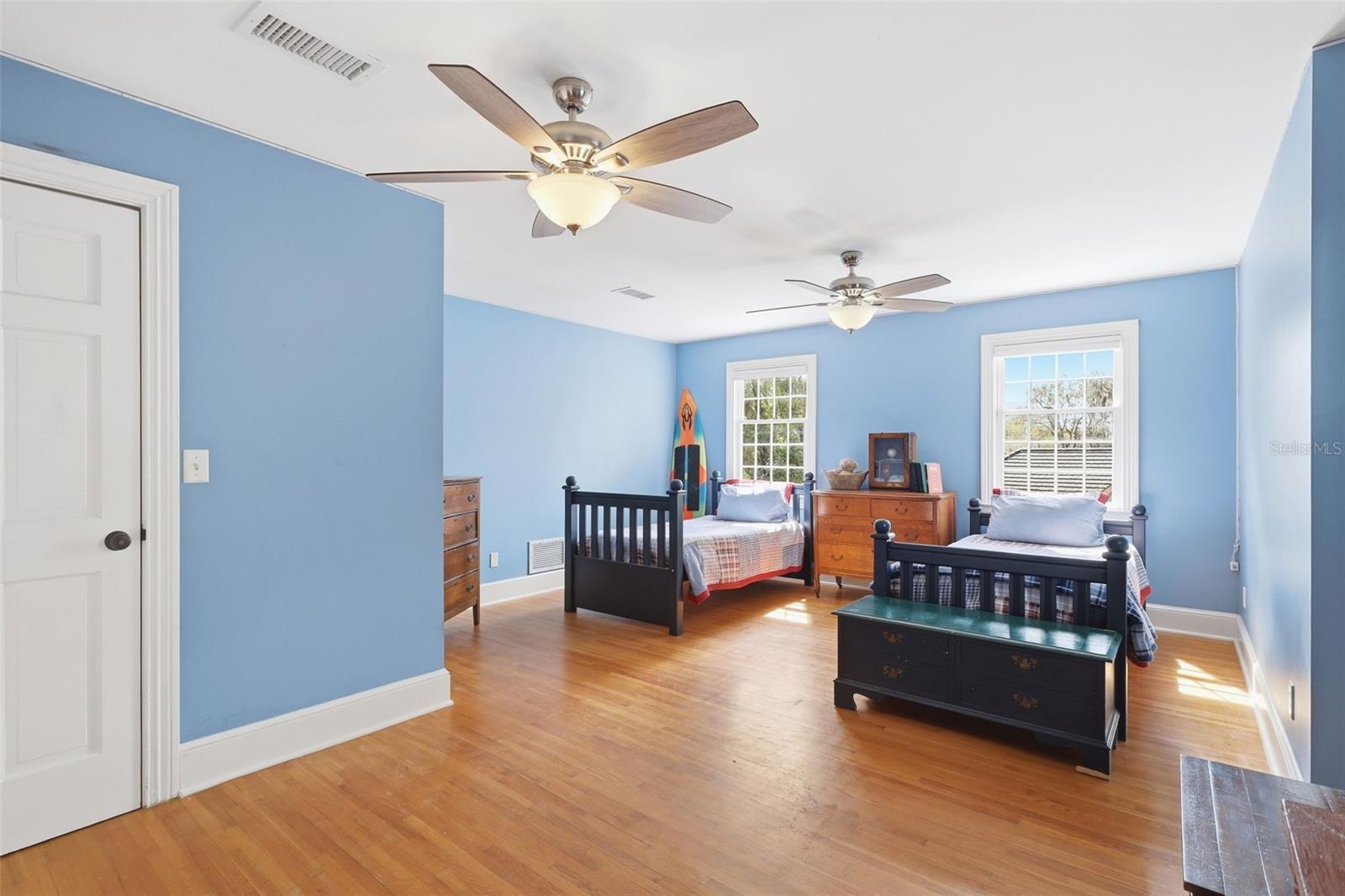 911 PINE TREE TER, DELAND, FL, 32724