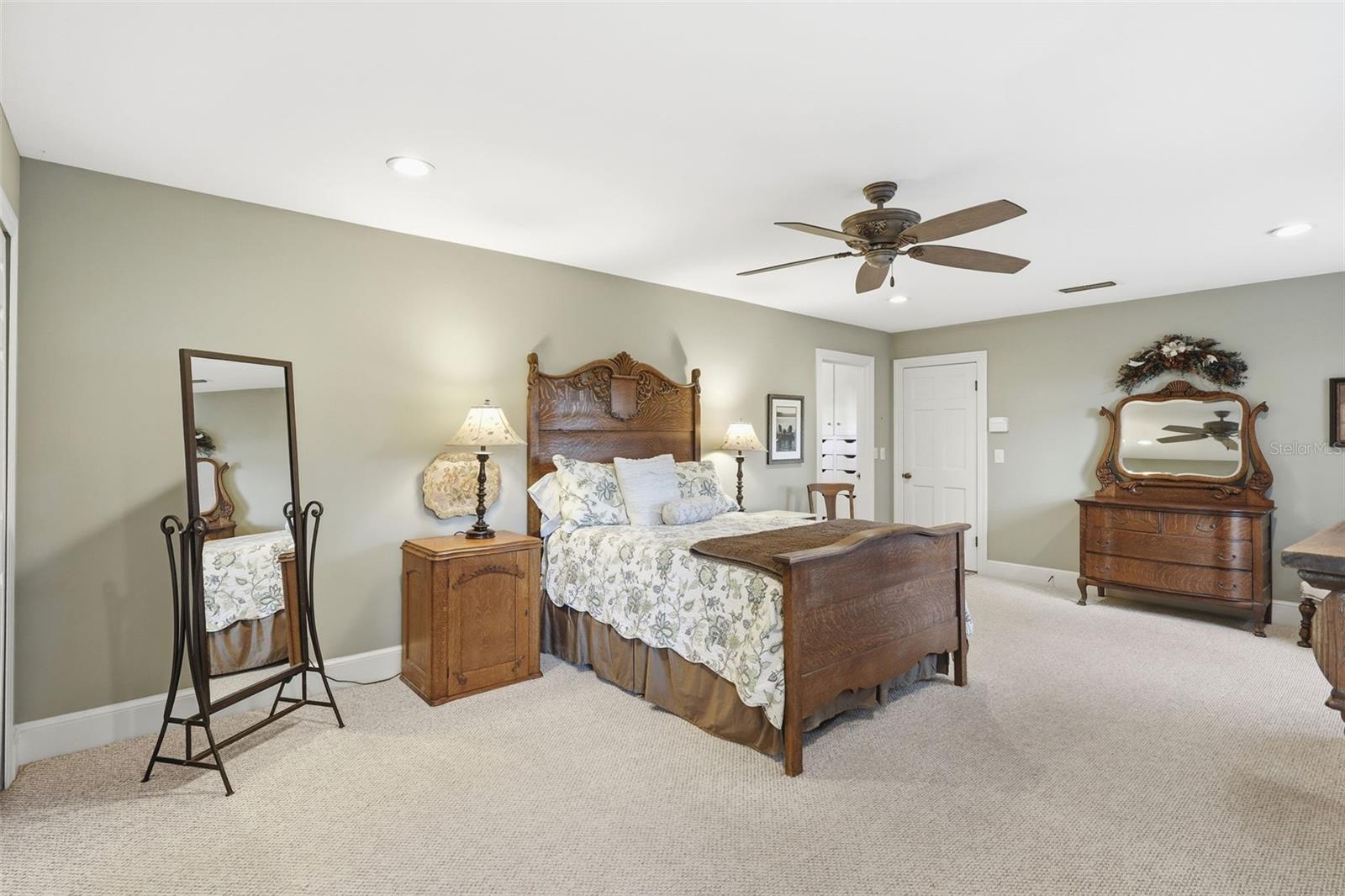 911 PINE TREE TER, DELAND, FL, 32724