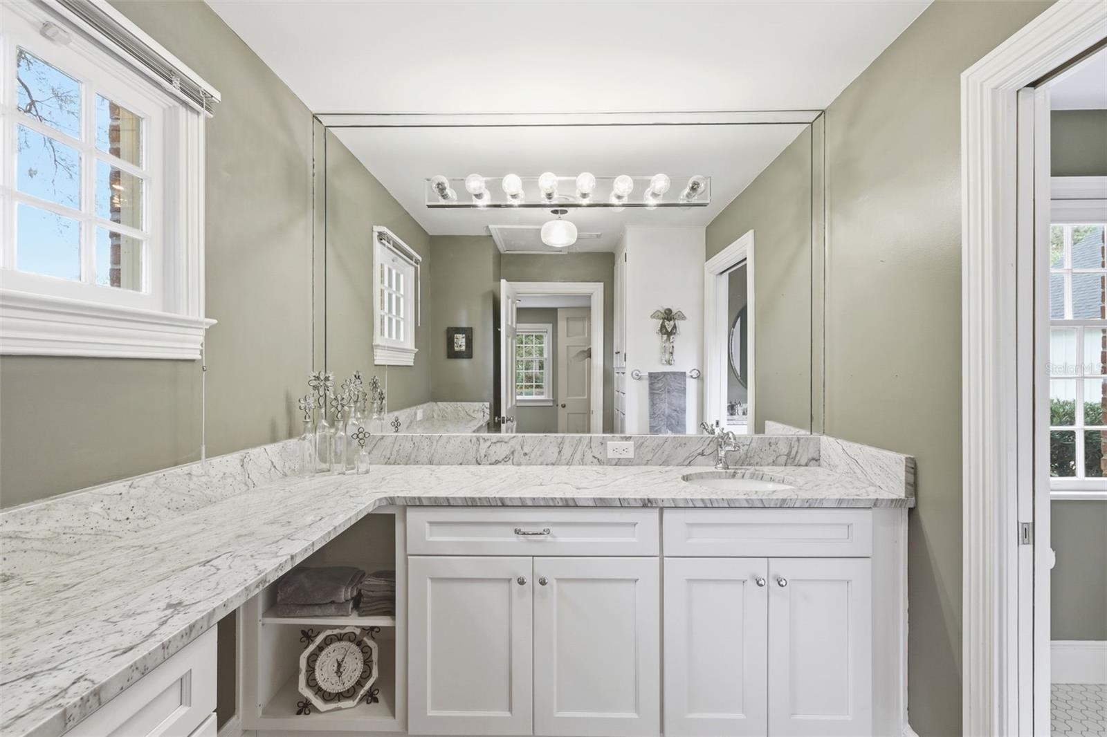 911 PINE TREE TER, DELAND, FL, 32724