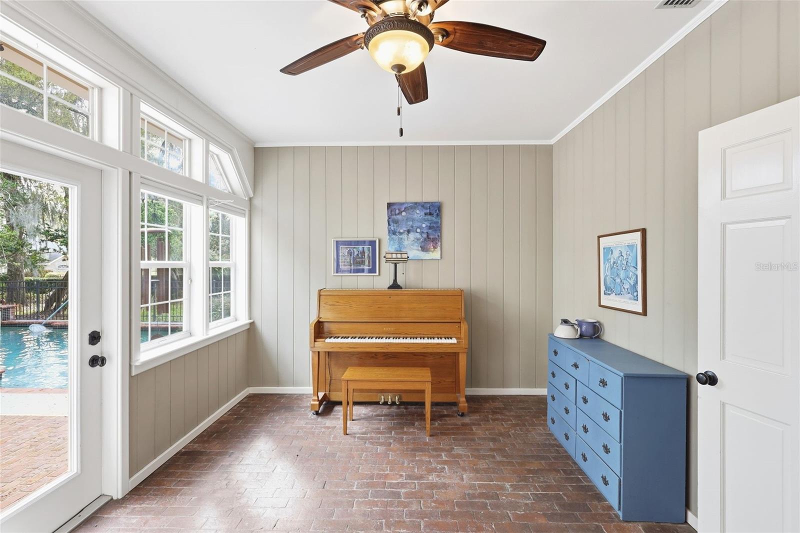 911 PINE TREE TER, DELAND, FL, 32724