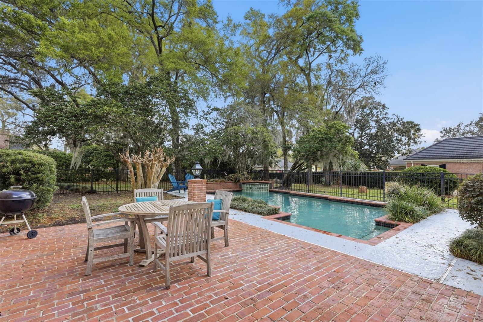 911 PINE TREE TER, DELAND, FL, 32724