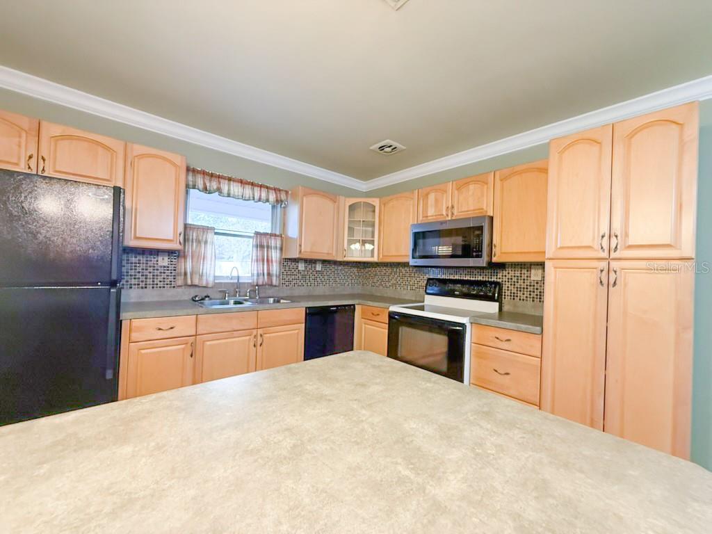 2208 COMMUNITY WAY, SANFORD, FL, 32771