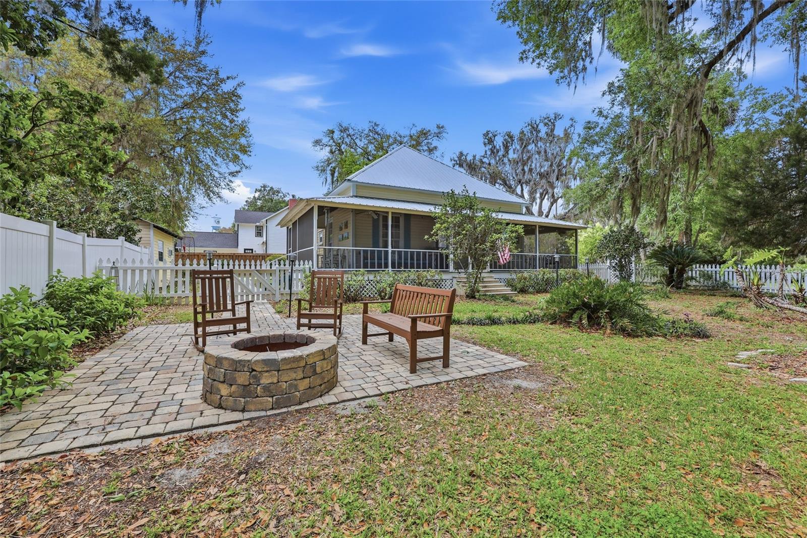 6070 AVENUE F, MC INTOSH, FL, 32664