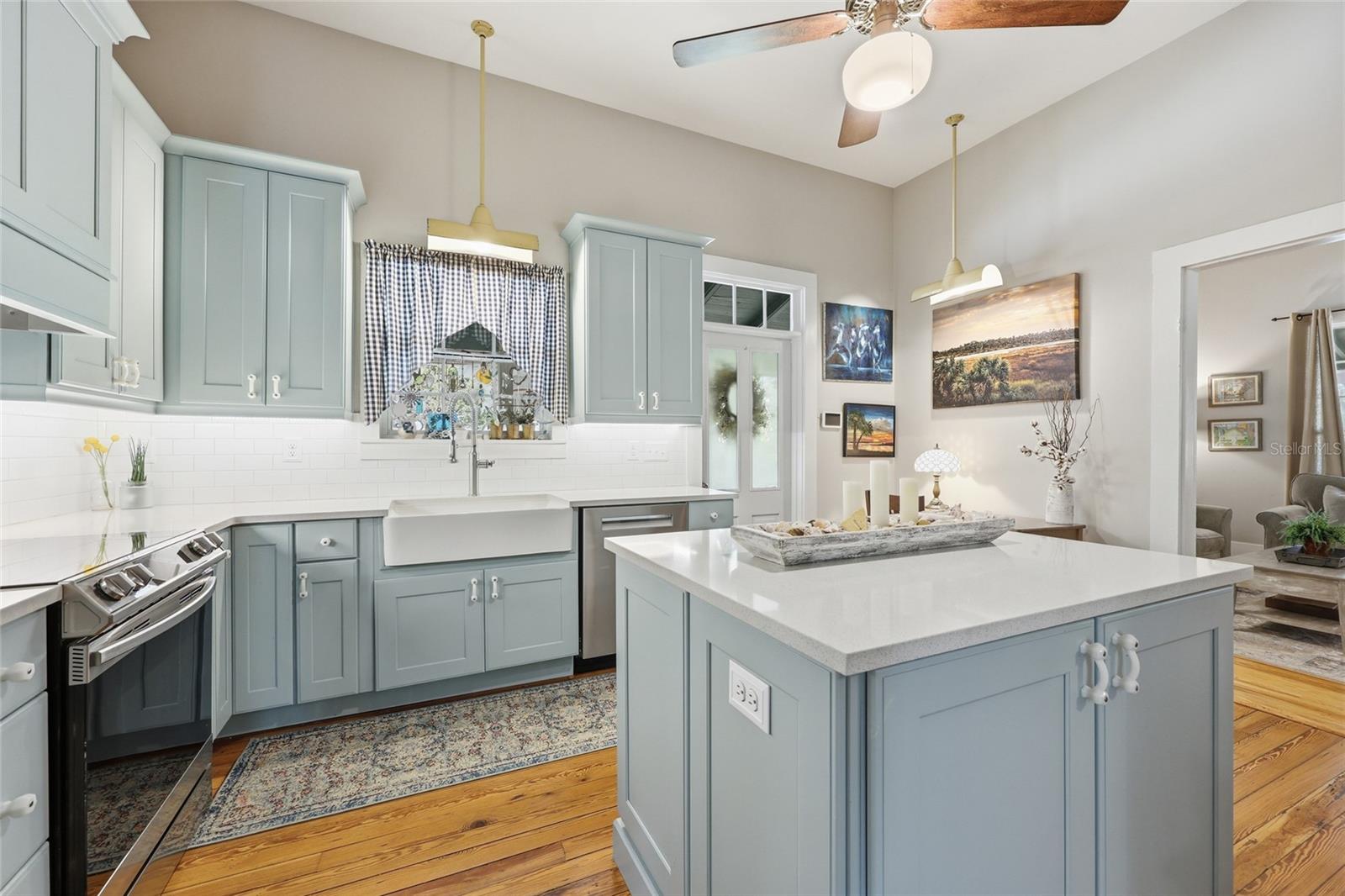 6070 AVENUE F, MC INTOSH, FL, 32664