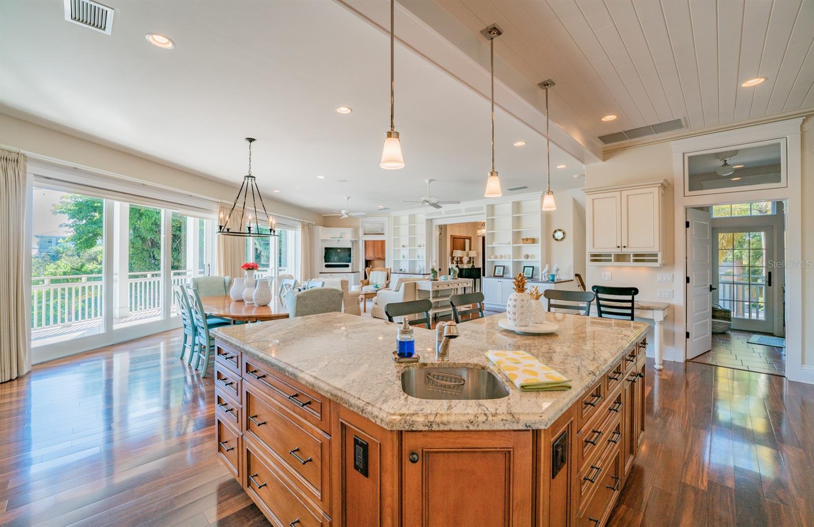 714 JACARANDA RD, ANNA MARIA, FL, 34216