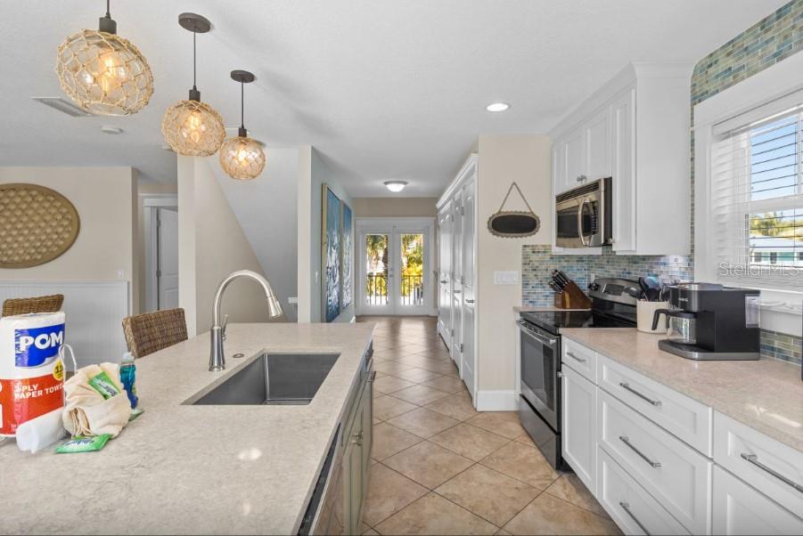 117 WILLOW AVE, ANNA MARIA, FL, 34216