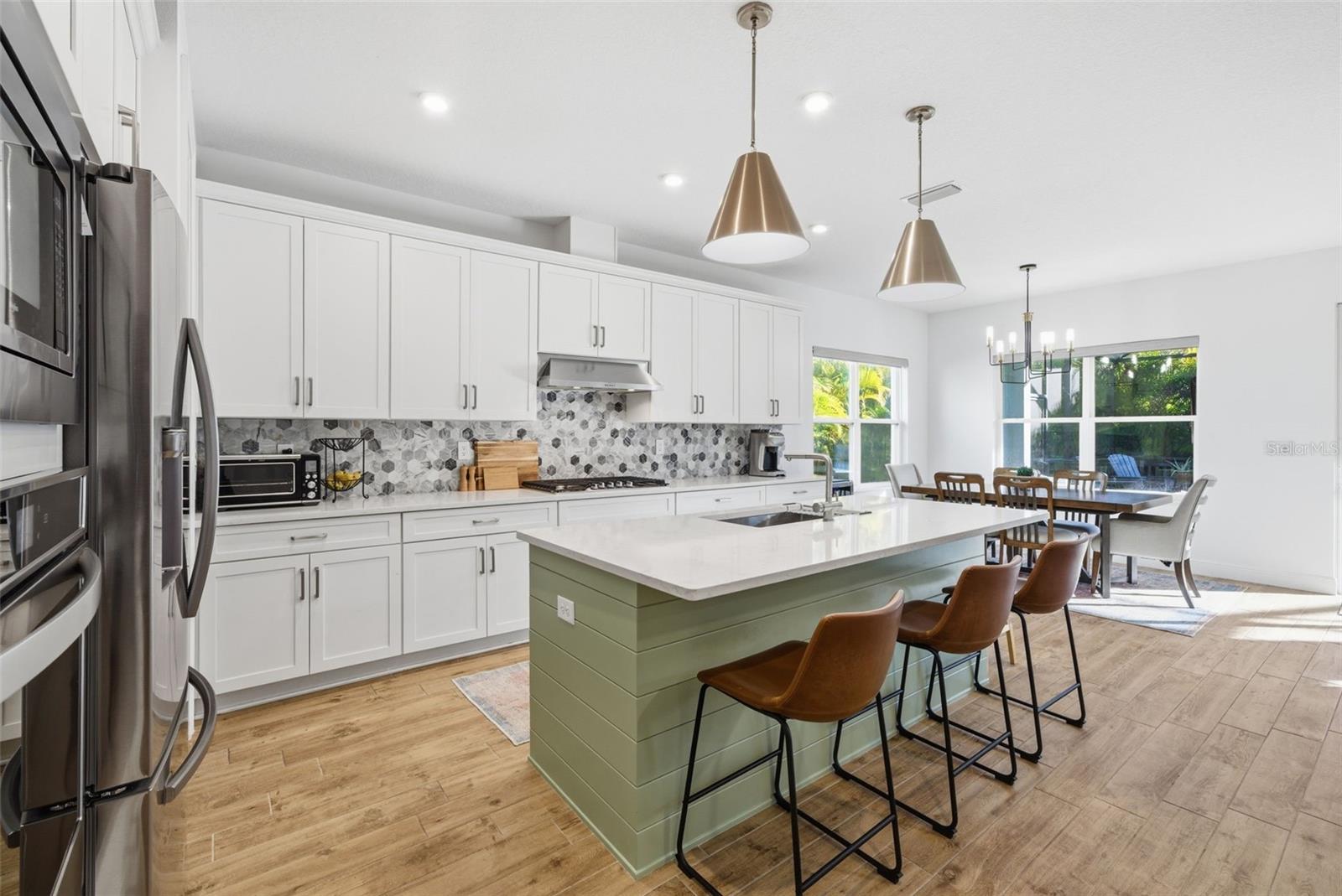 5909 SILVER SUN DR, APOLLO BEACH, FL, 33572