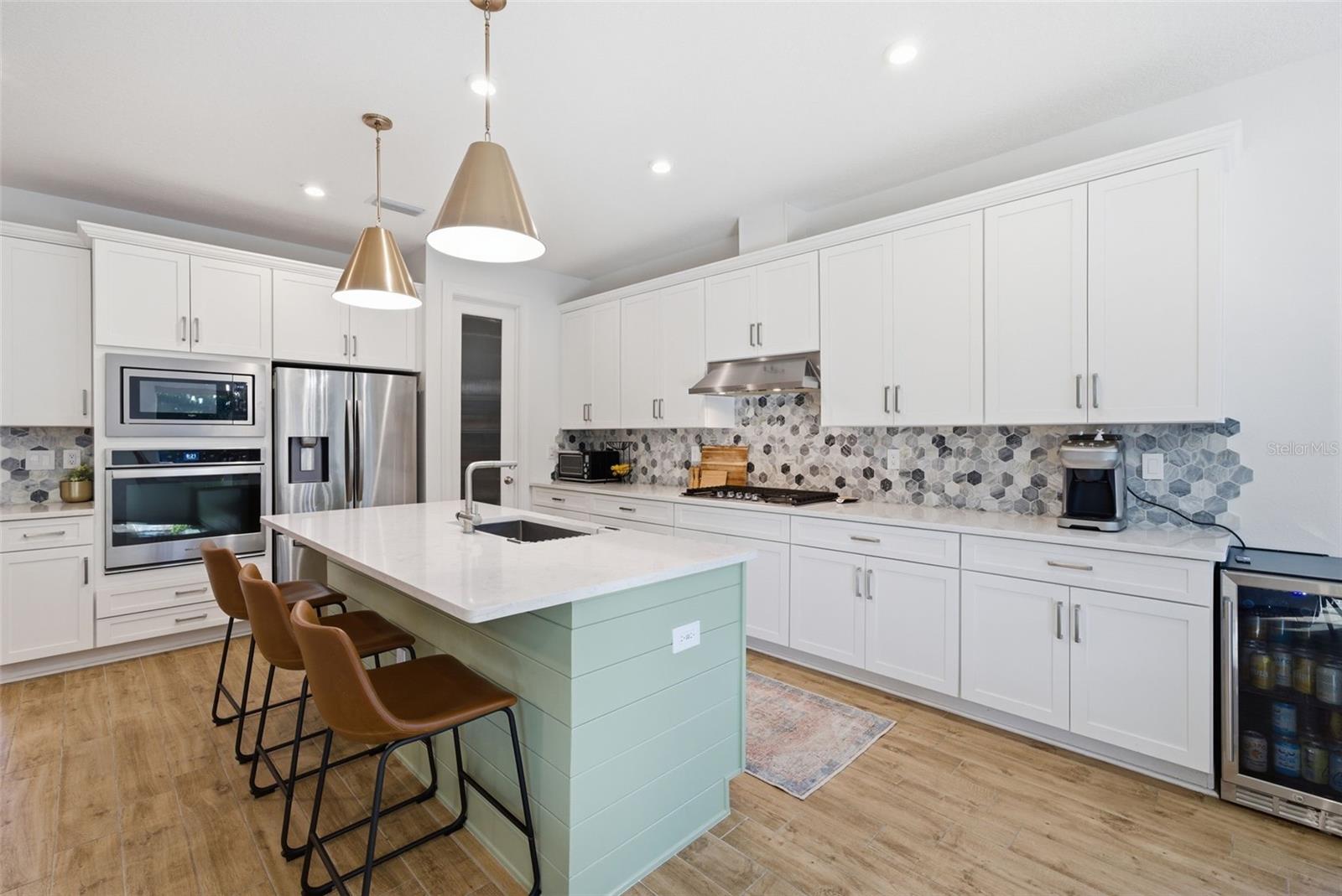 5909 SILVER SUN DR, APOLLO BEACH, FL, 33572