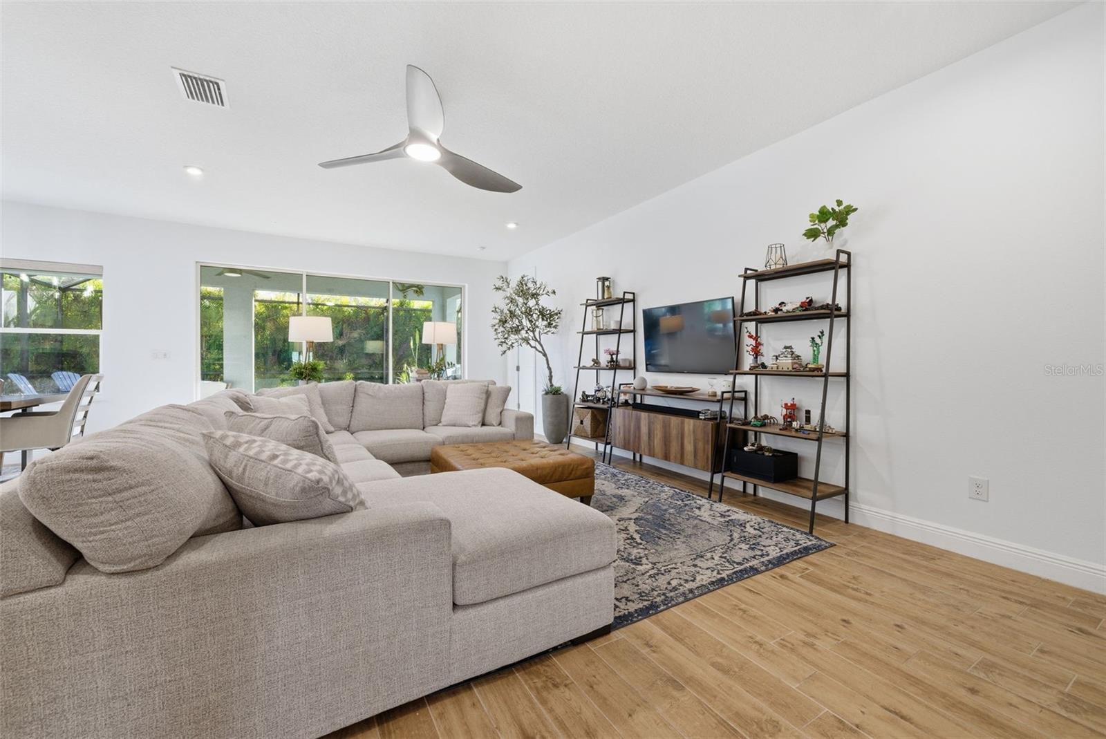 5909 SILVER SUN DR, APOLLO BEACH, FL, 33572