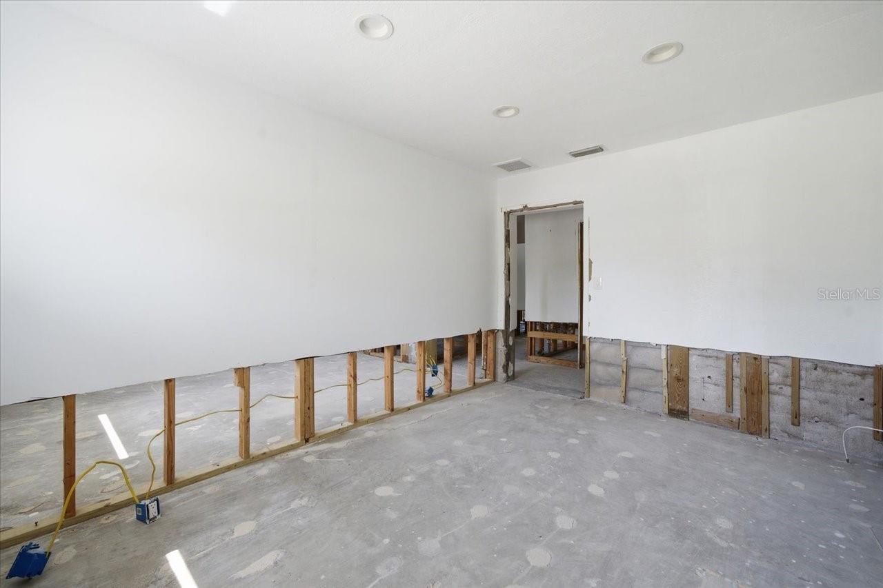 411 55TH AVE, ST PETE BEACH, FL, 33706