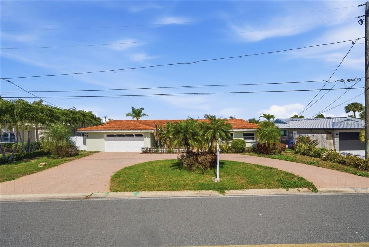 411 55TH AVE, ST PETE BEACH, FL, 33706