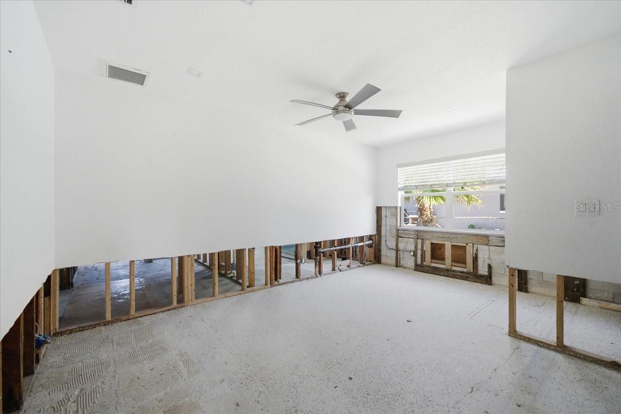 411 55TH AVE, ST PETE BEACH, FL, 33706