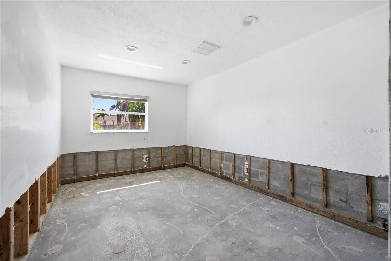 411 55TH AVE, ST PETE BEACH, FL, 33706