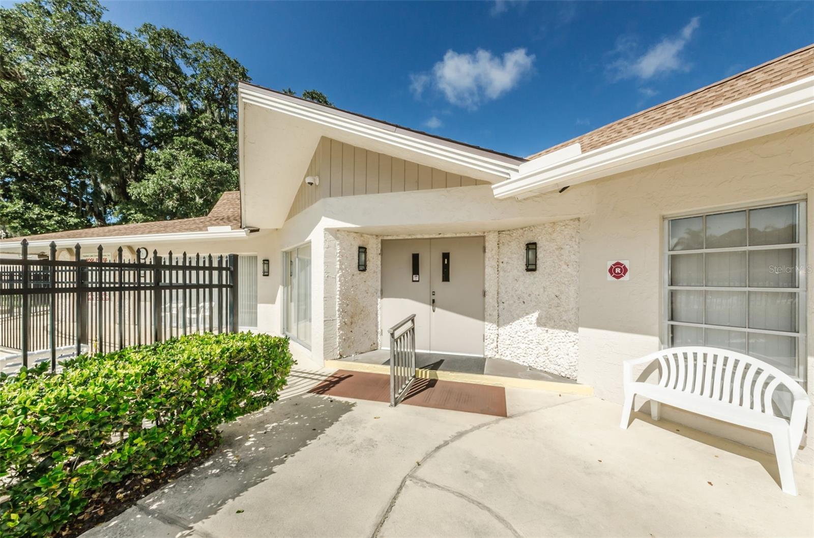 960 VIRGINIA ST #207, DUNEDIN, FL, 34698