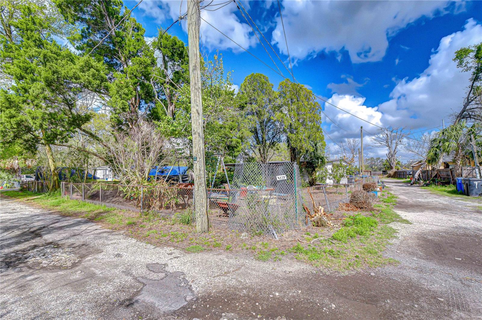 8420 KRICKET LN, TAMPA, FL, 33637