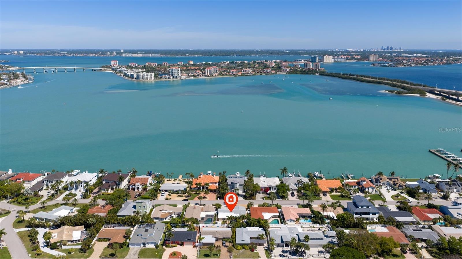 Prime Tierra Verde location - close to Gulf Beaches and 10 minutes from downtown St. Pete.