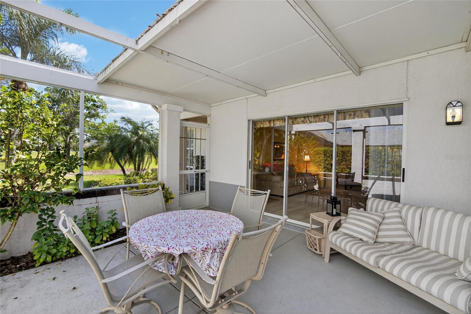 1122 GOLFVIEW WOODS DR #1122, SUN CITY CENTER, FL, 33573