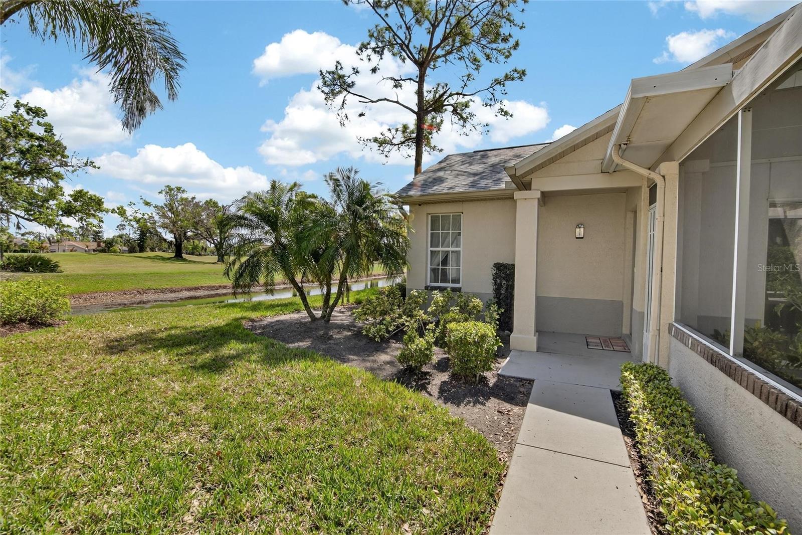 1122 GOLFVIEW WOODS DR #1122, SUN CITY CENTER, FL, 33573