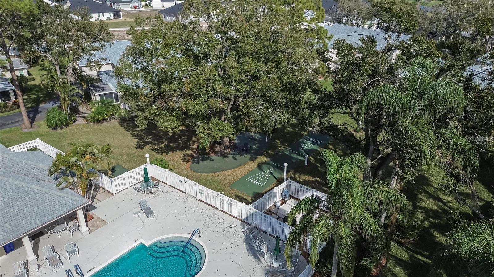 1122 GOLFVIEW WOODS DR #1122, SUN CITY CENTER, FL, 33573