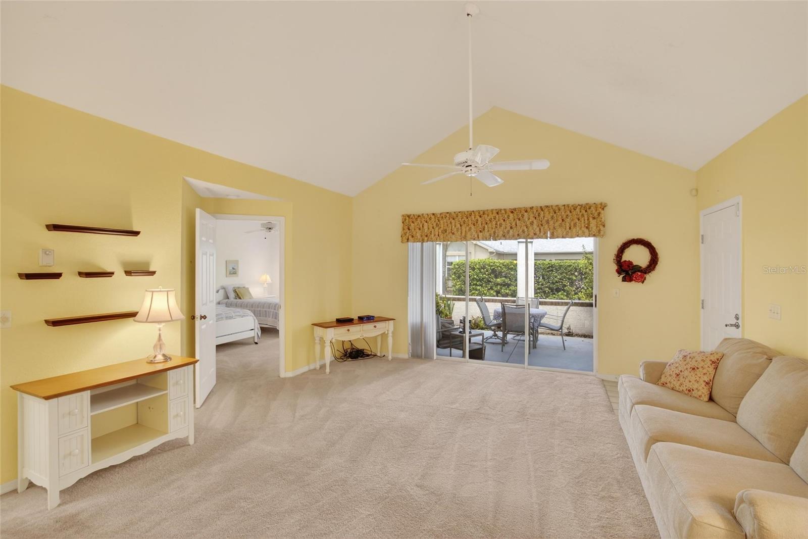 1122 GOLFVIEW WOODS DR #1122, SUN CITY CENTER, FL, 33573