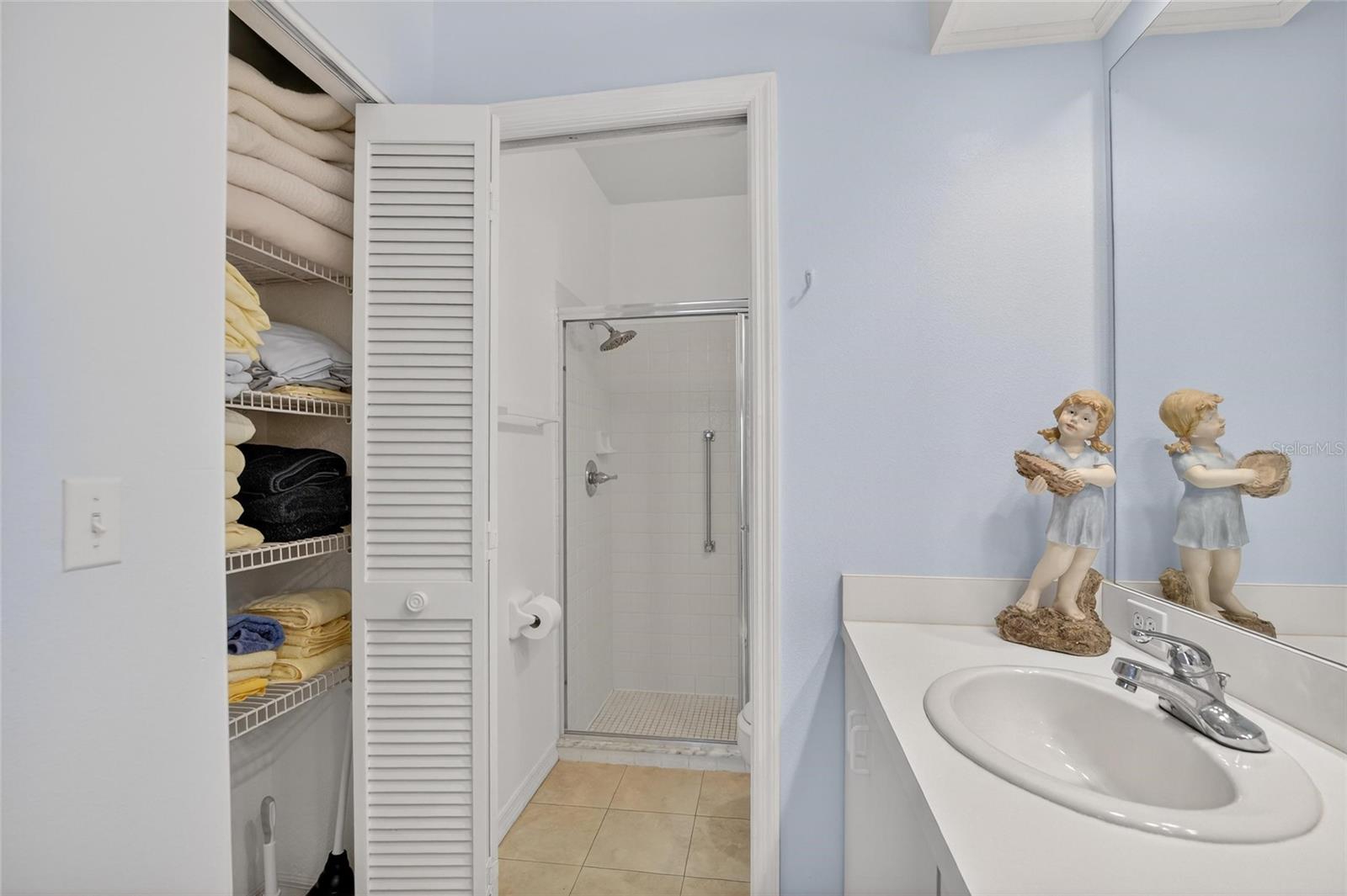 1122 GOLFVIEW WOODS DR #1122, SUN CITY CENTER, FL, 33573