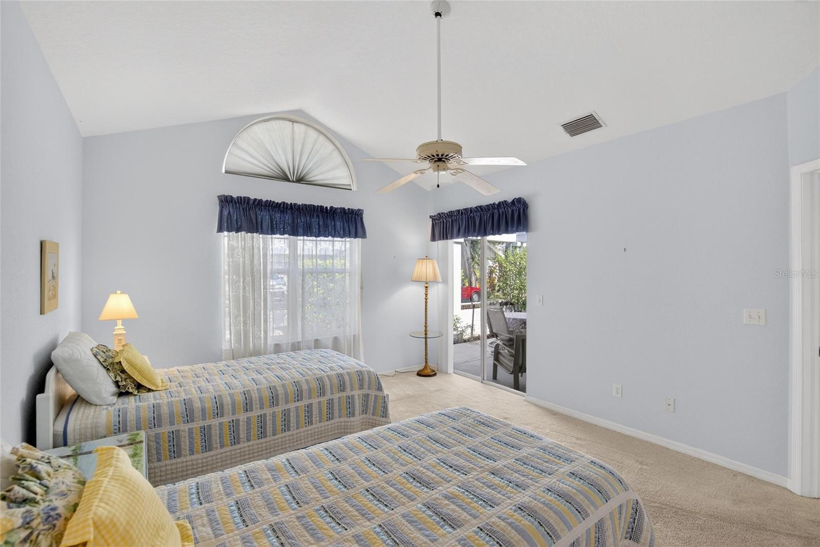 1122 GOLFVIEW WOODS DR #1122, SUN CITY CENTER, FL, 33573