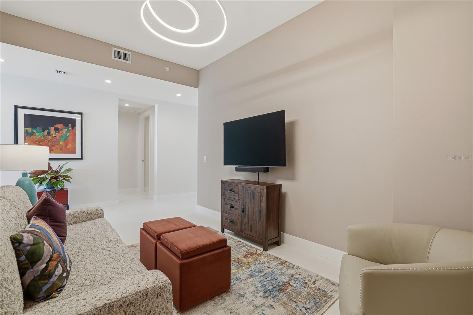 301 1ST ST S #1104, ST PETERSBURG, FL, 33701