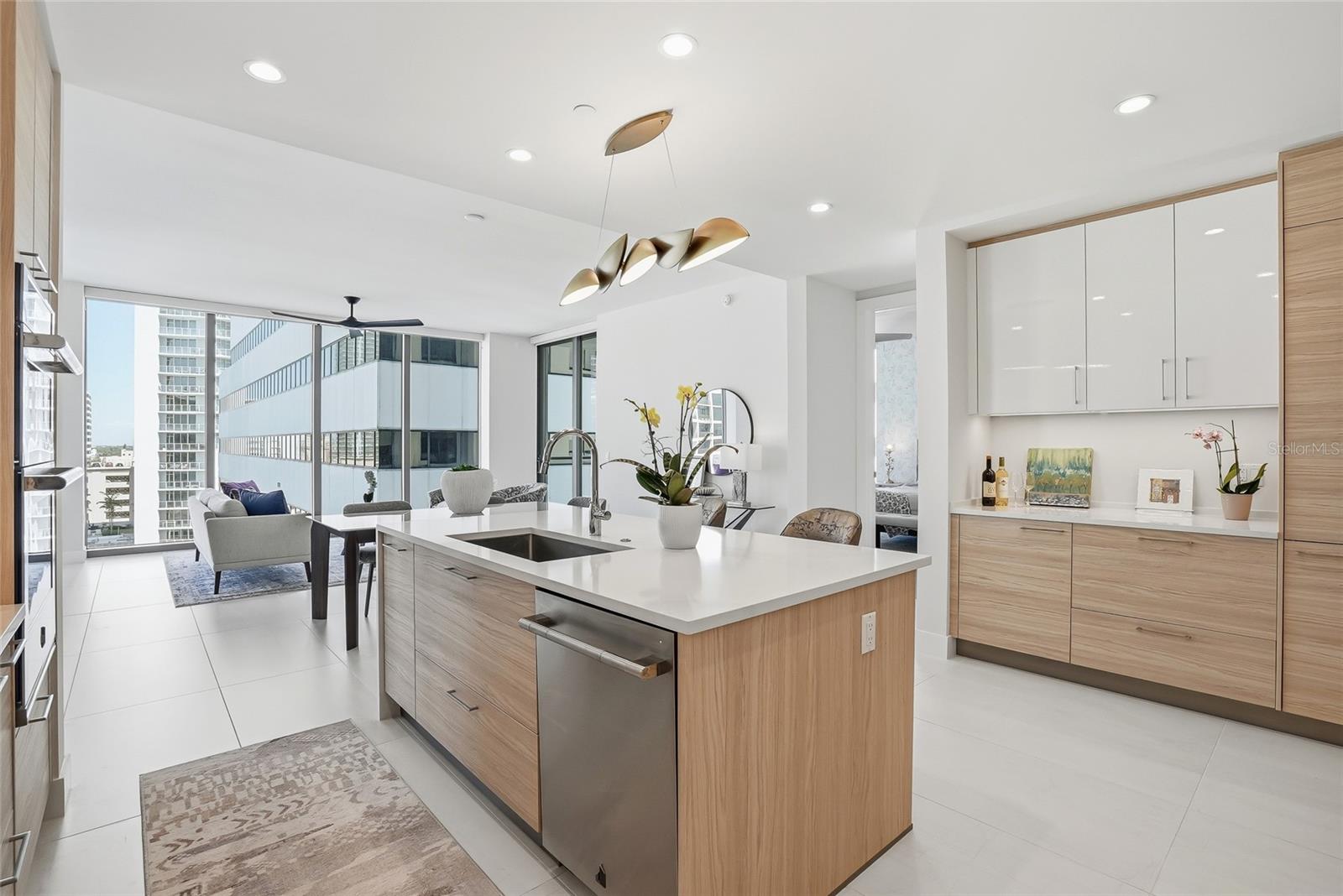 301 1ST ST S #1104, ST PETERSBURG, FL, 33701