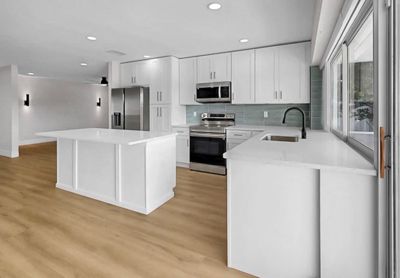 6511 SANTIAGO CT, APOLLO BEACH, FL, 33572