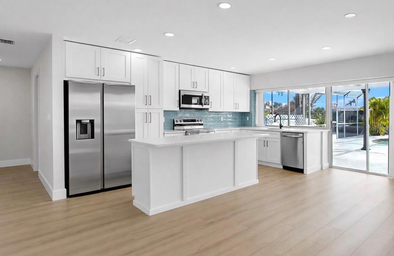 6511 SANTIAGO CT, APOLLO BEACH, FL, 33572