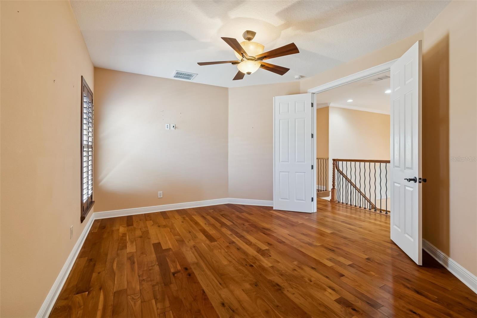 Bedroom 5 or home theater/office/playroom