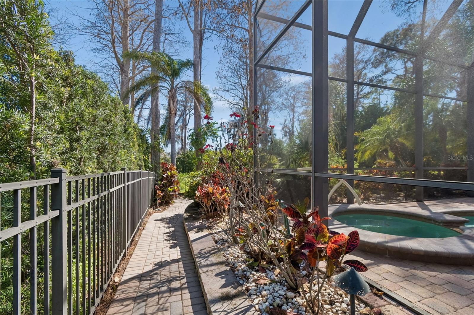 East side walkway to lower lanai