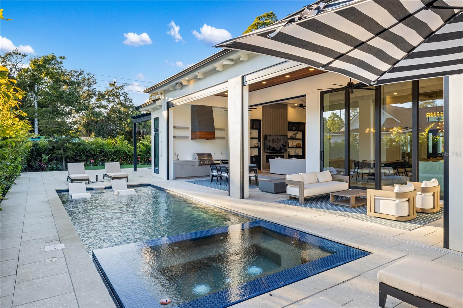 A4684082 Property Photo